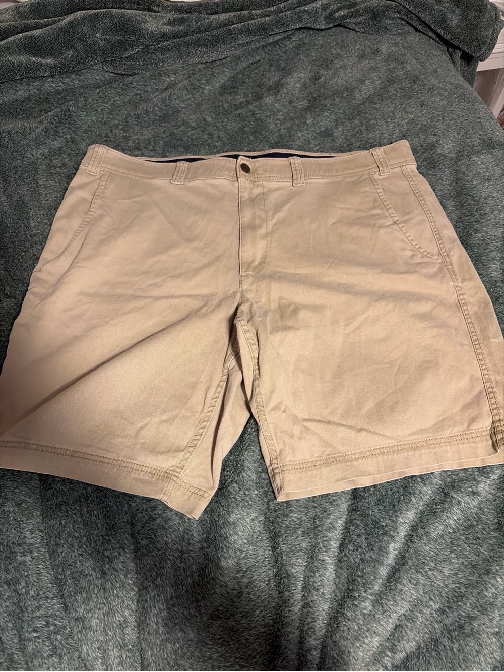 St. John's Bay Men's Tan Flat-Front Cotton Shorts